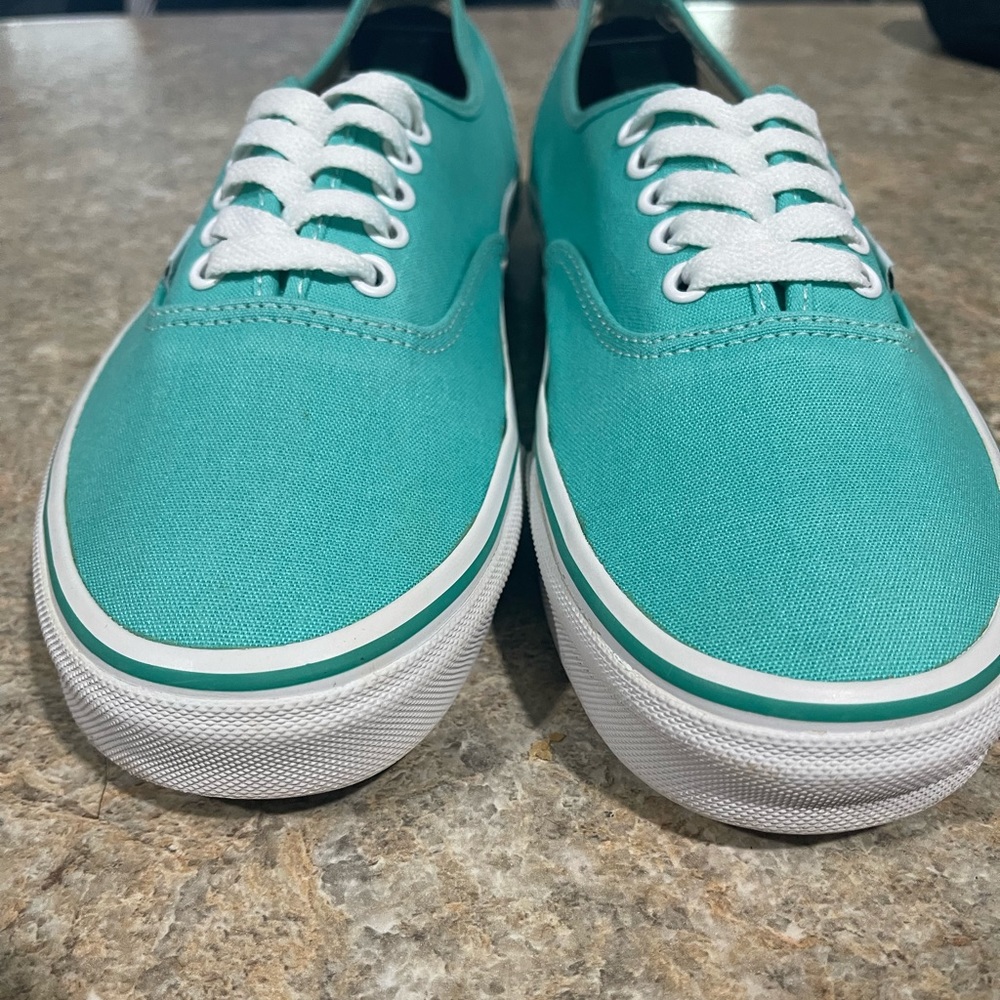 Vans Authentic